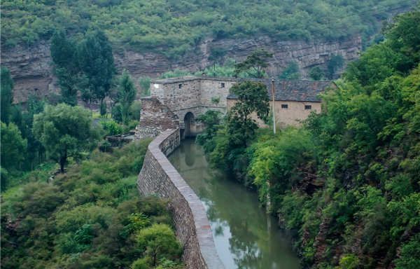 紅旗渠源頭紅色教育景點